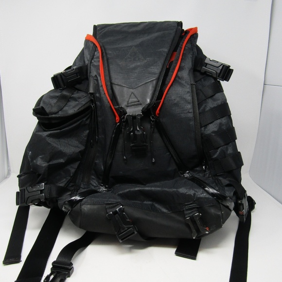 nike acg bags